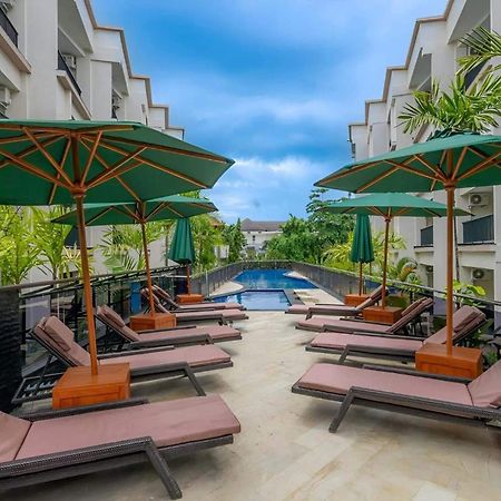 Отель Cross Vibe Paasha Atelier Bali Kuta Кута Экстерьер фото